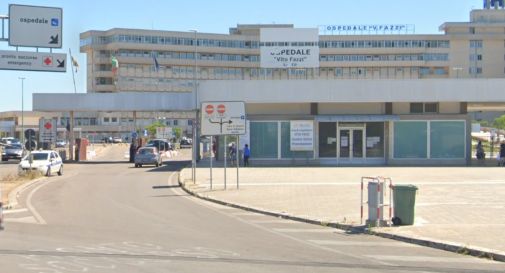 Gli sferra pugno al volto, 21enne grave in ospedale