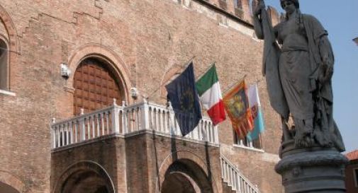 A Palazzo dei Trecento sbarcano volti nuovi