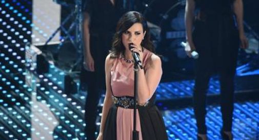 Febbre alta per la Pausini, Sanremo a rischio