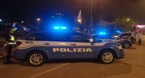 L'episodio è accaduto ieri a Treviso: la Polizia ha denunciato un 23enne del posto