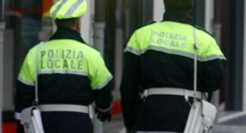 Alcol e droga, 30 giovani controllati dalla polizia locale