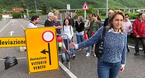 Vittorio Veneto, il versante frana: Alemagna chiusa in Fadalto