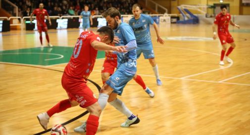 Futsal, ko interno della Came Treviso, a esultare è Napoli