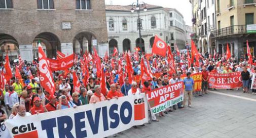 Primo maggio: sindacati e imprenditori in piazza. Insieme