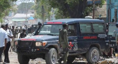 Attentati a Mogadiscio, 20 le vittime. Catturato leader del commando