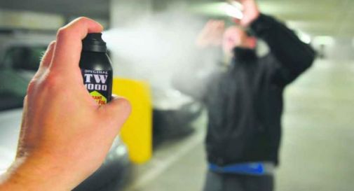 Spray al peperoncino per Carabinieri e Polizia – Libero Quotidiano