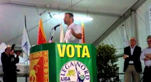 Lega, tutti i big in prima fila alla festa al Bocciodromo 