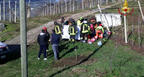 trattore rovesciato muore agricoltore