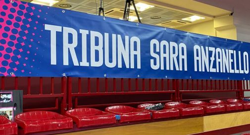 La tribuna del palazzetto dello sport di Novara intitolata a Sara Anzanello, campionessa di Ponte di Piave