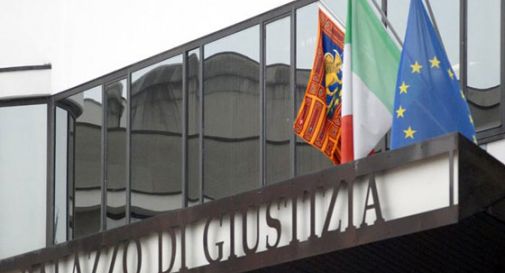 Allarme bomba, tribunale evacuato