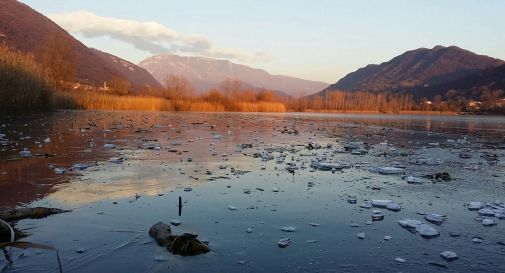 Arresto per chi pattina o cammina sul lago ghiacciato