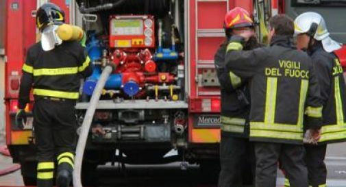 Verona, anziana e il figlio finiscono nell'Adige: salvati dai vigili del fuoco