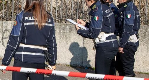 Investe su strisce mamma e figlio disabile e scappa: arrestato