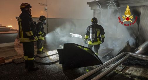 Si incendia cappa aspirazione in una pizzeria: tre intossicati