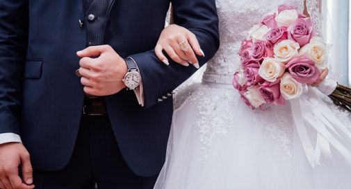 Sì, lo voglio”, ma subito dopo la sposa sparisce. Il marito la trova: ciò  che vede manda all'aria le nozze, Oggi Treviso, News