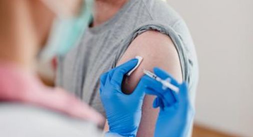 Vaccini, -39% eventi avversi sospetti: ecco quelli con più segnalazioni.